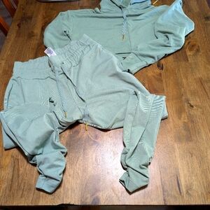 Gymshark Whitney Simmons set